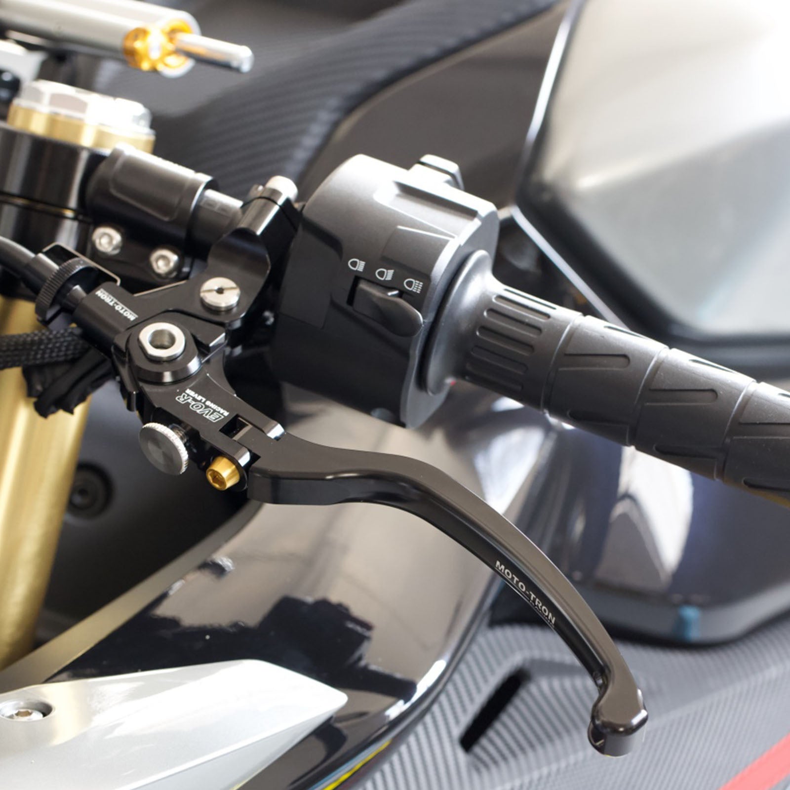 Moto-Tron Racing Folding Clutch Lever for Suzuki GSX250R 2017-2024