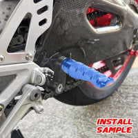 Fits Suzuki SV650 SV1000 TL1000 40mm Adjustable Rear R-FIGHT Blue Foot Pegs